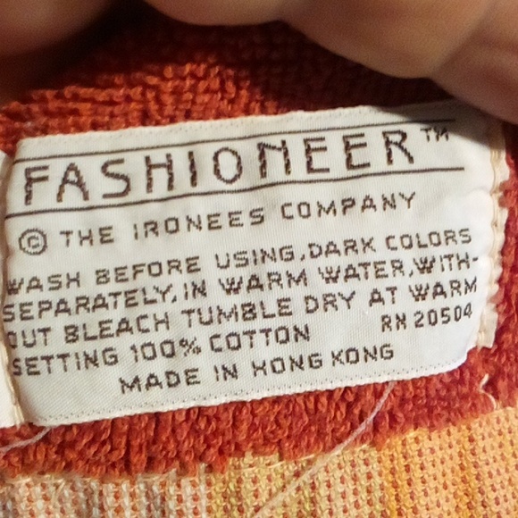 Organ Grinder Bath Towel Large 64x30 1/2 Christmas Gift - Picture 9 of 9